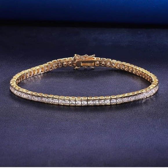 18k Petite Princess Tennis Bracelet - Picture 3 of 9